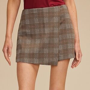 NWOT Maurices Brown Plaid Mini Wrap Skort - Size Small